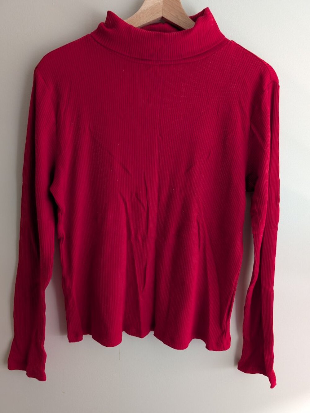 Old Navy Turtleneck Long Sleeve Tee